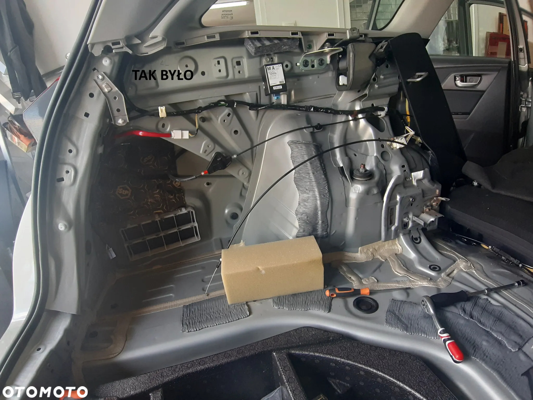 Toyota Auris - 30