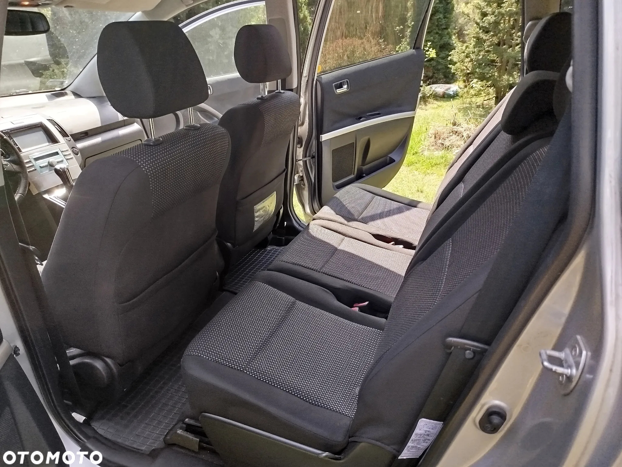 Toyota Corolla Verso 2.2 D-4D X 7os - 20