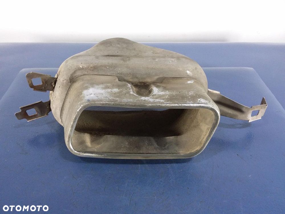 BMW 7 F01 F02 KOŃCÓWKA OSŁONA TŁUMIKA PRAWA 7195302 - 1