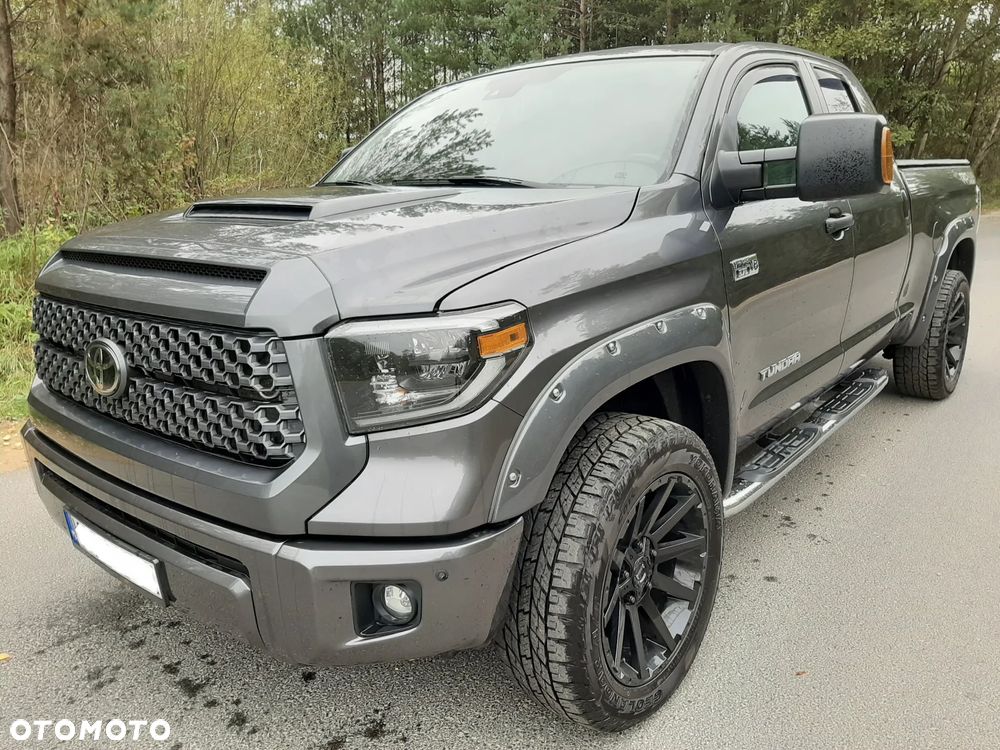 Toyota Tundra - 1