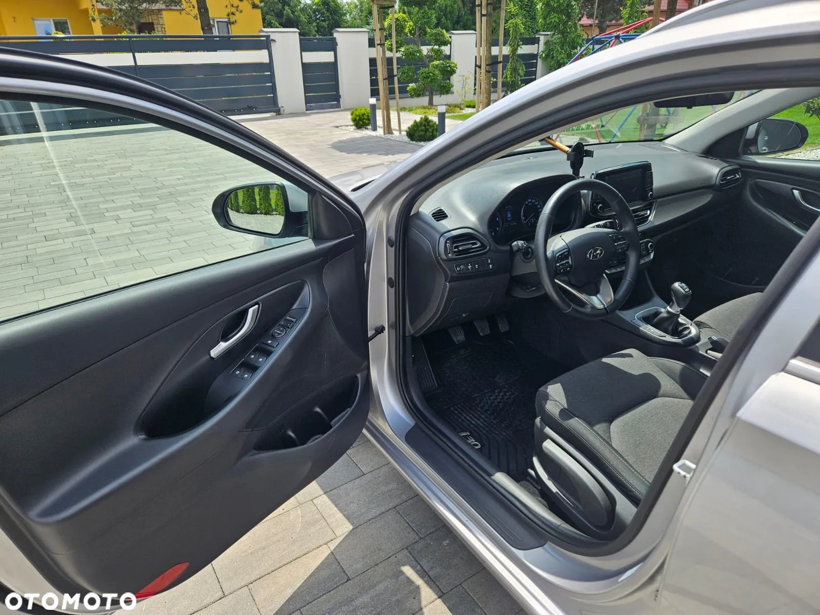 Hyundai i30 1.6 D Classic + - 13