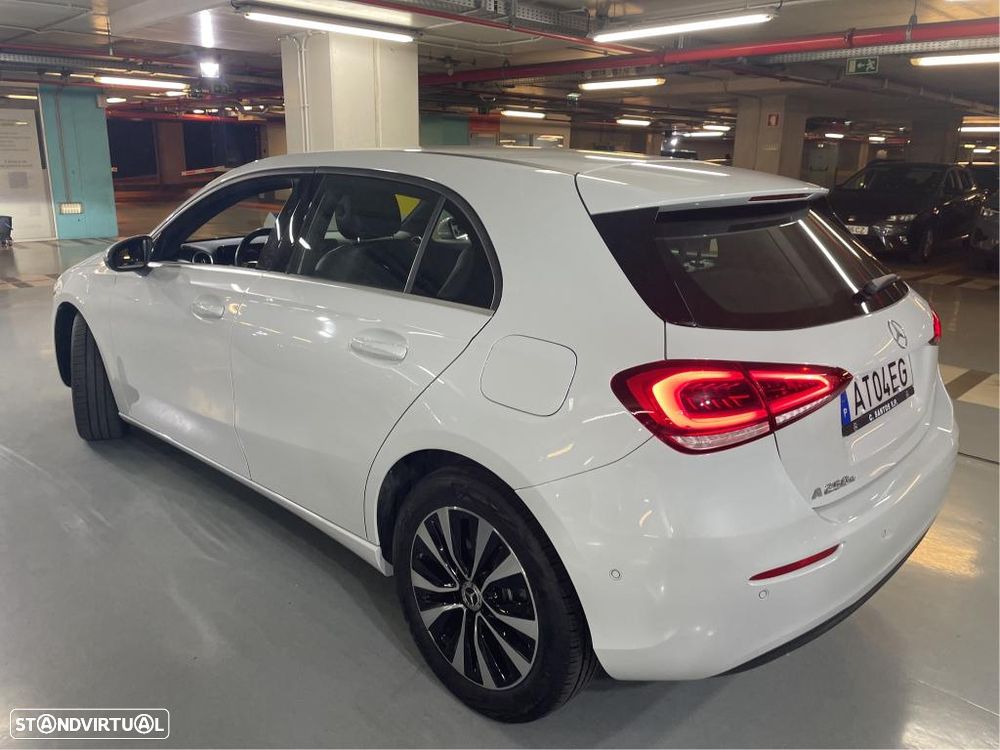 Mercedes-Benz A 250 e Style Plus - 3