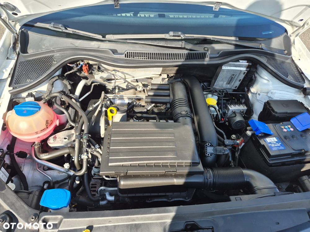 Volkswagen Polo - 17