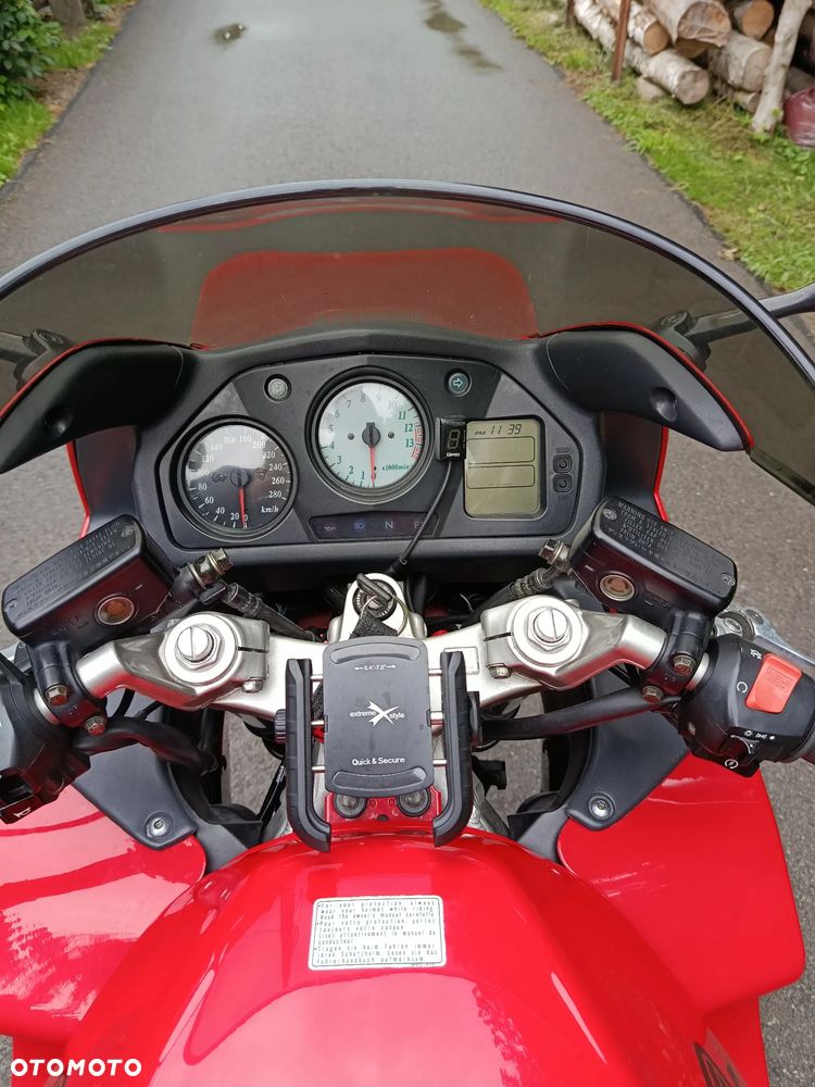 Honda VFR - 9