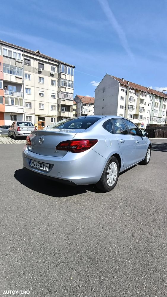 Opel Astra - 20