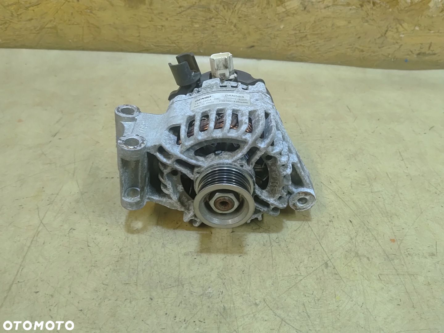FOCUS MK2 C-MAX MK1 1.6 16V ALTERNATOR - 2
