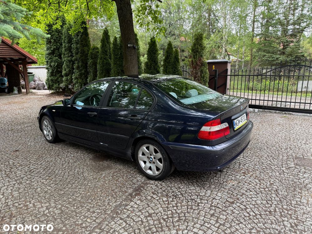 BMW Seria 3 318i Edition Sport - 4