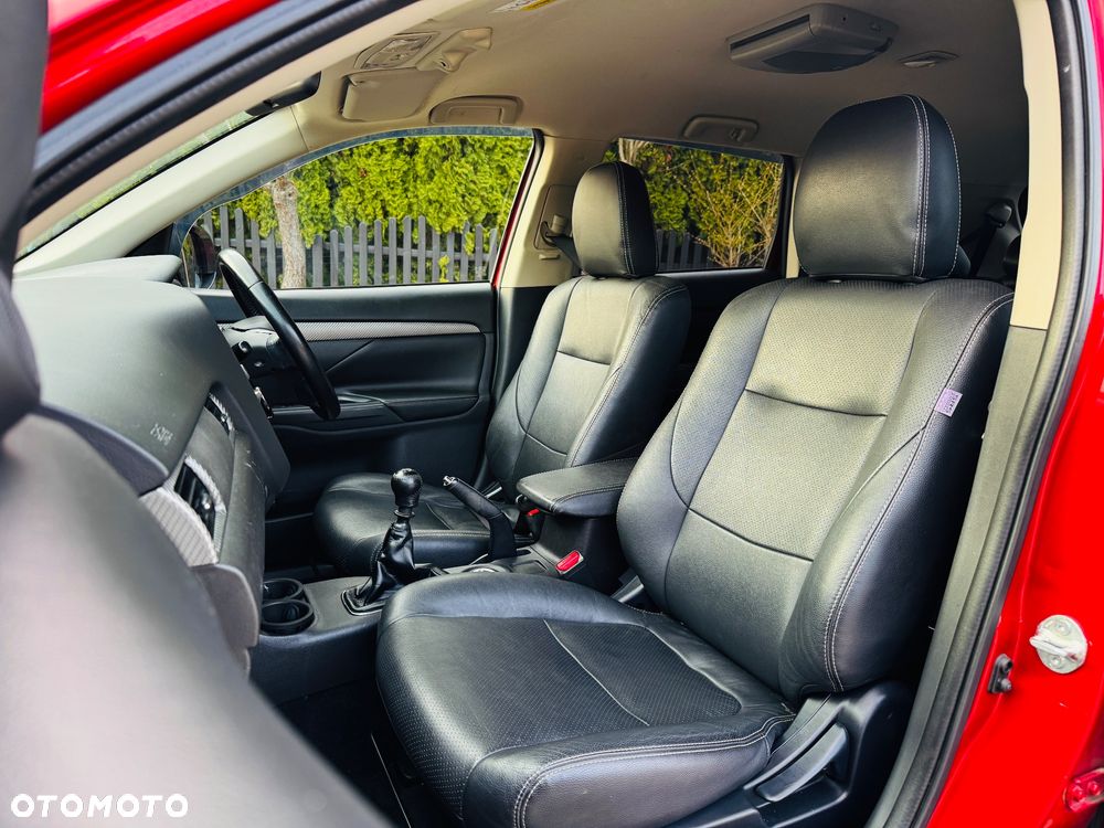Mitsubishi Outlander 2.2 DID Intense + 4WD - 9