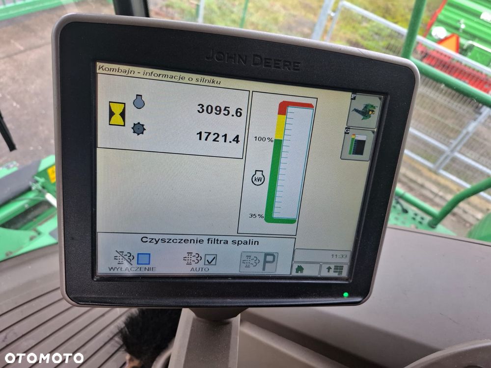John Deere T660i - 17
