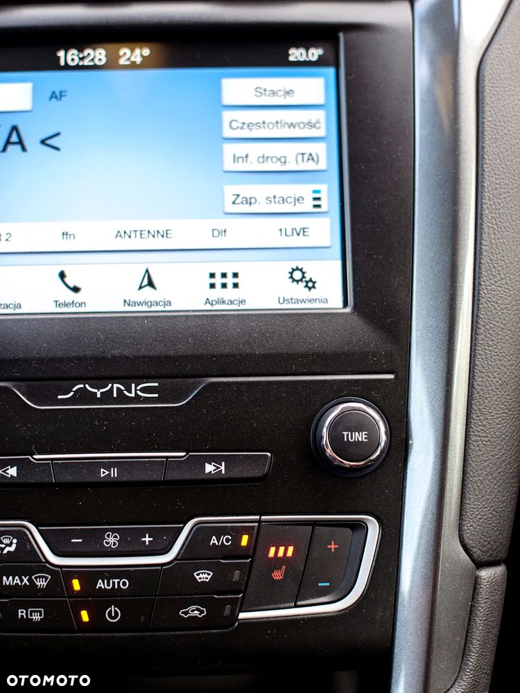 Ford Mondeo - 26