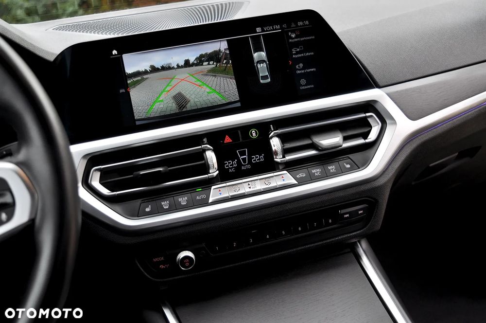 BMW Seria 3 318d M Sport Shadow - 29