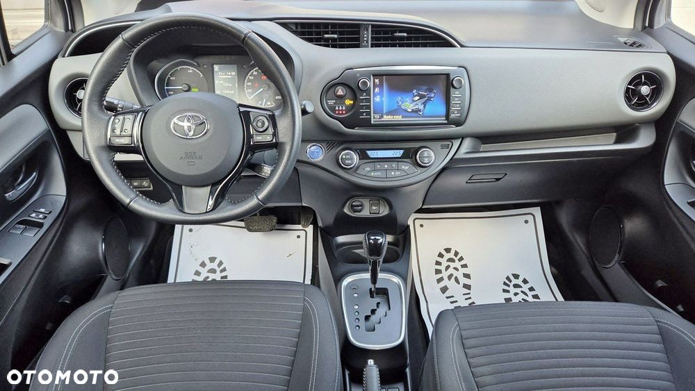 Toyota Yaris - 11