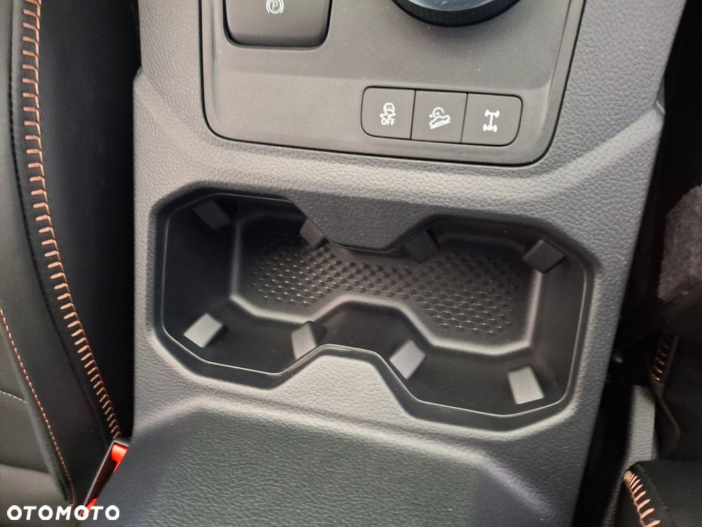 Volkswagen Amarok - 19