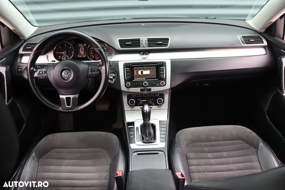 Volkswagen Passat 2.0 TDI Blue TDI DSG Highline - 6