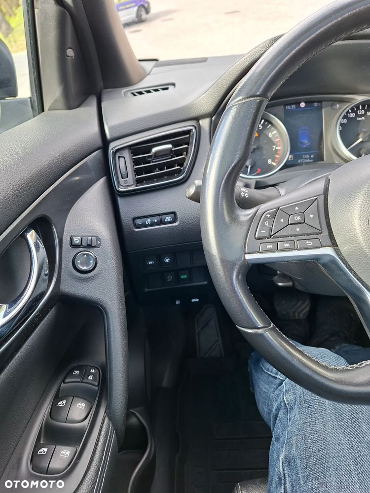 Nissan Qashqai - 12