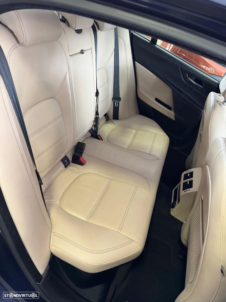 Jaguar XE E-Performance Aut. Prestige - 20