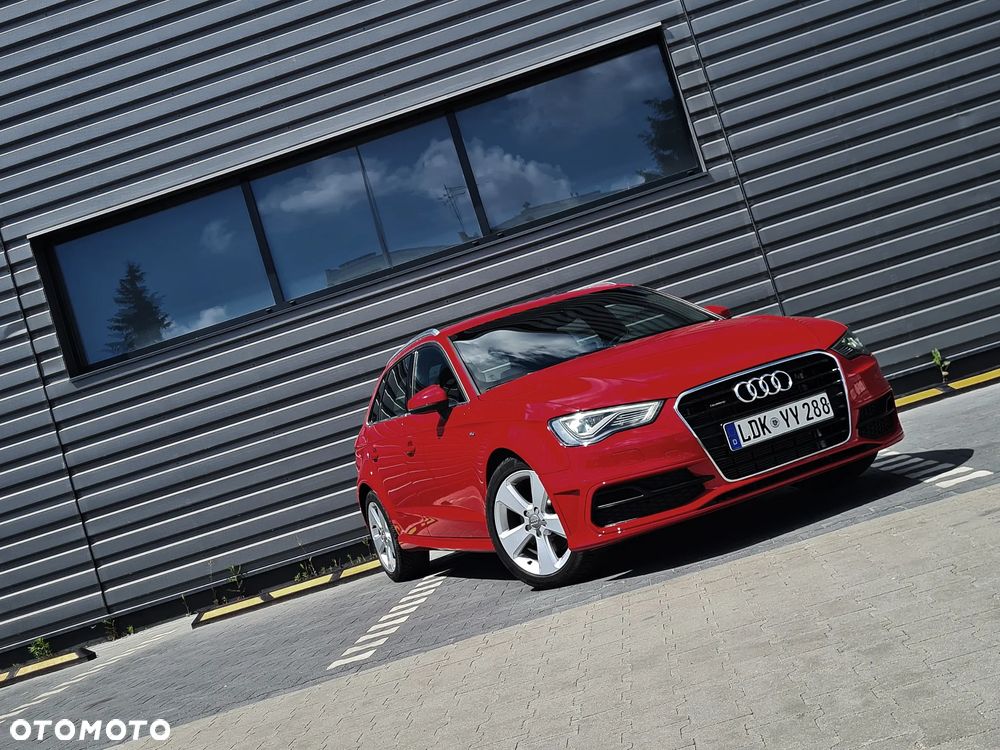 Audi A3 Sportback 2.0 TDI (clean diesel) quattro S tronic S line Sportpaket - 4