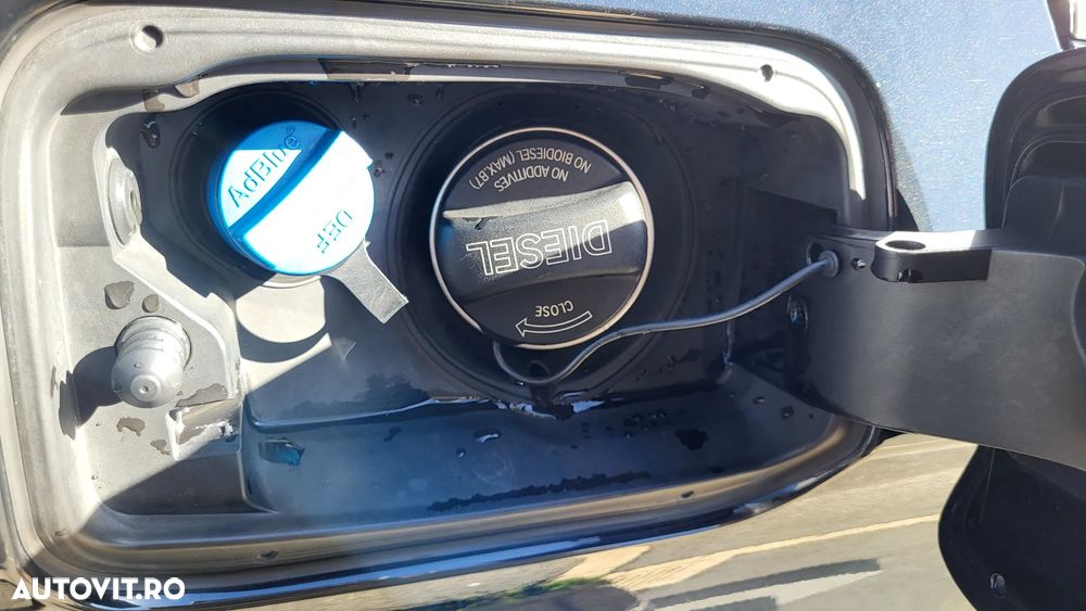 BMW Seria 5 520d xDrive Aut. - 28