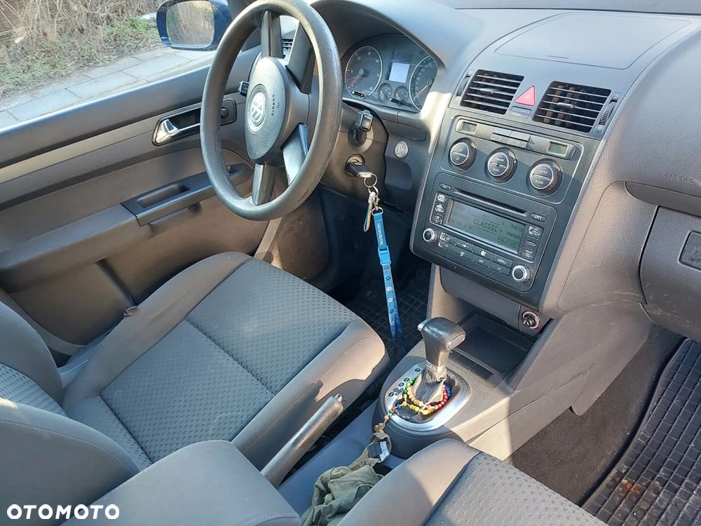 Volkswagen Touran 1.9 TDI DSG Trendline - 8
