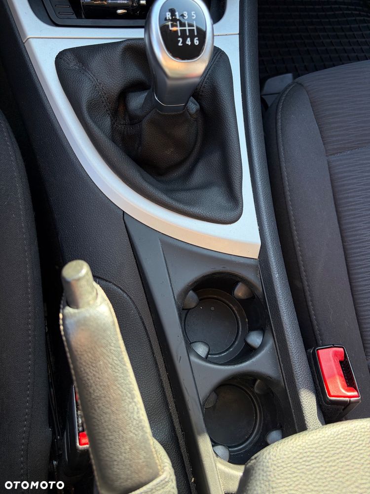 BMW Seria 1 118d - 13