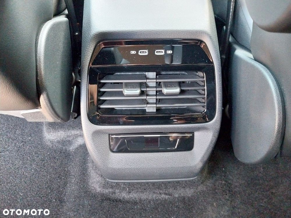 Volkswagen ID.4 - 23