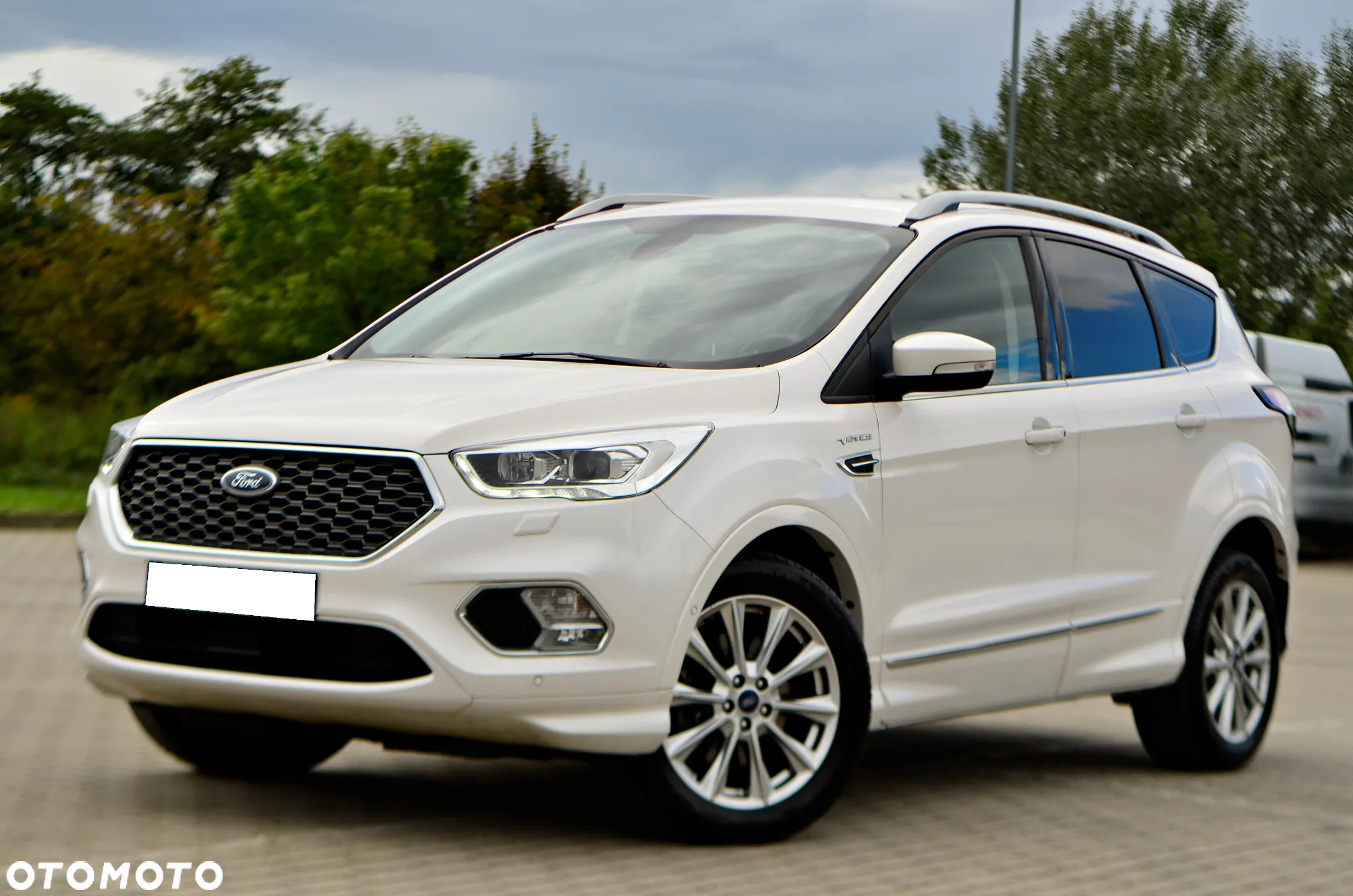 Ford Kuga 2.0 TDCi 2x4 Vignale - 2