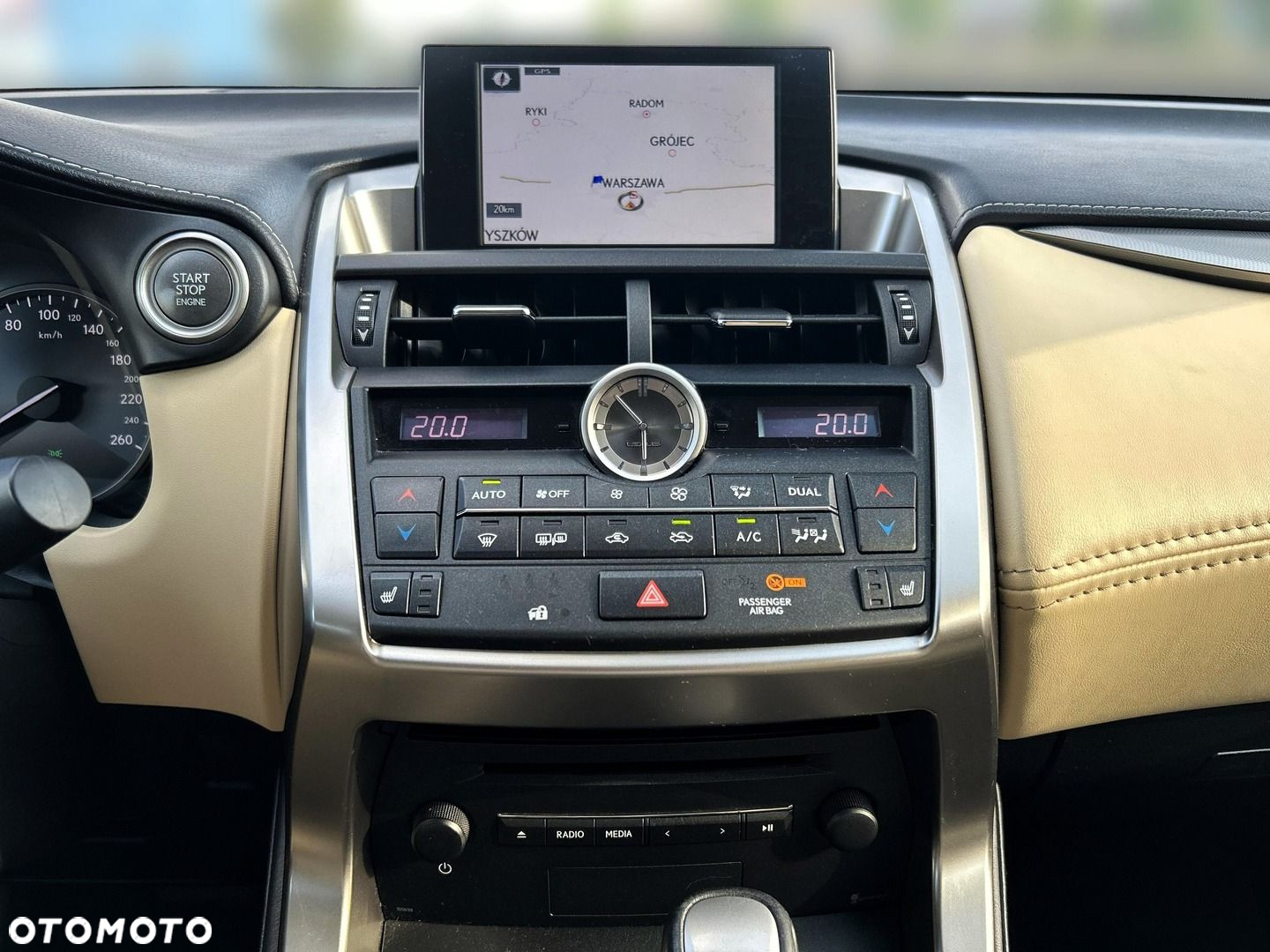 Lexus NX 200t Comfort AWD - 18