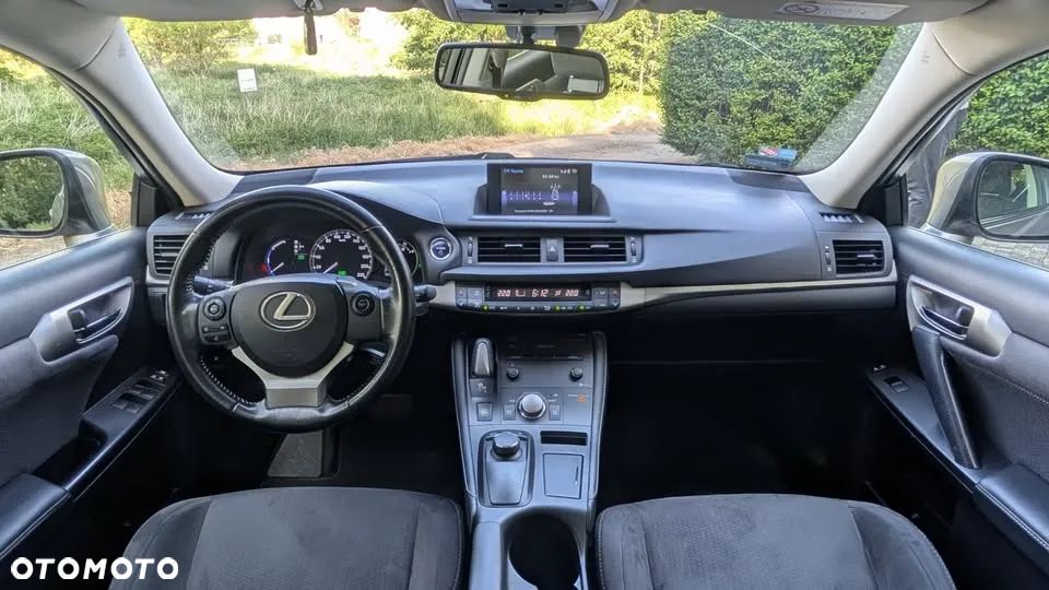 Lexus CT - 6