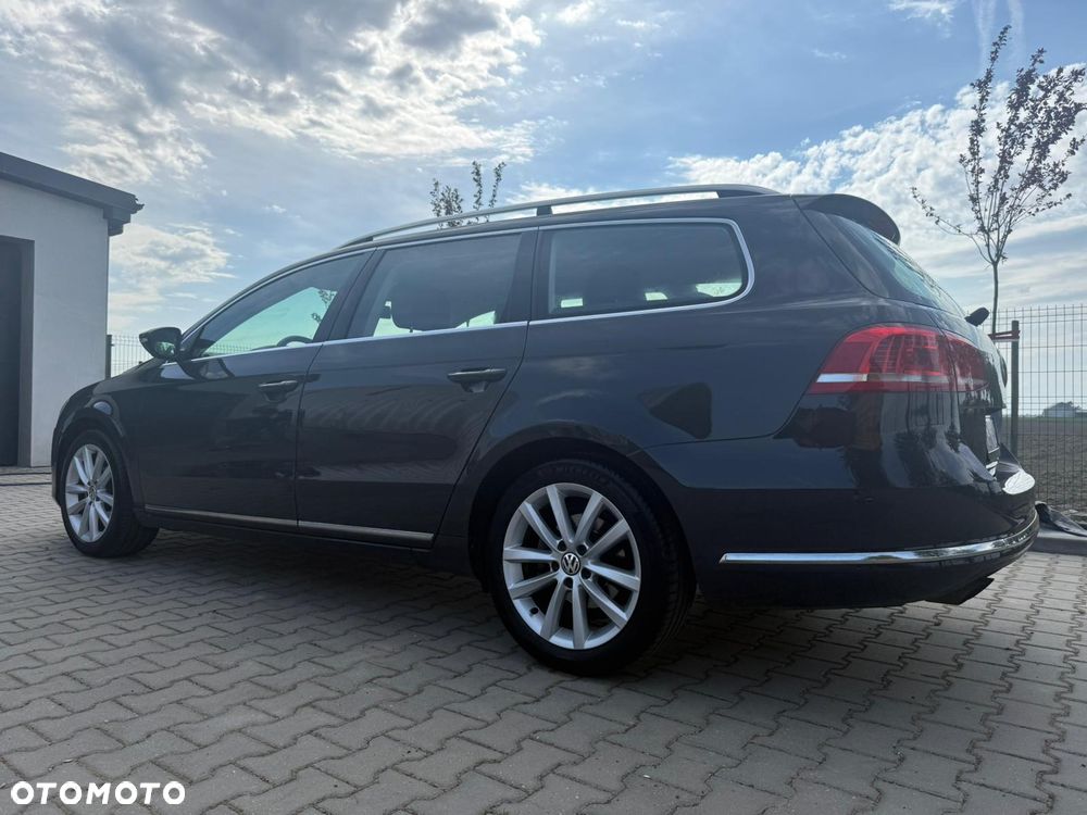 Volkswagen Passat 2.0 TDI Highline DSG - 2