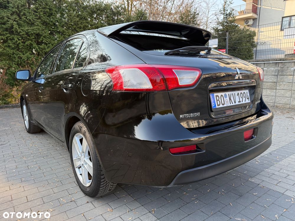 Mitsubishi Lancer 1.8 Intense - 12