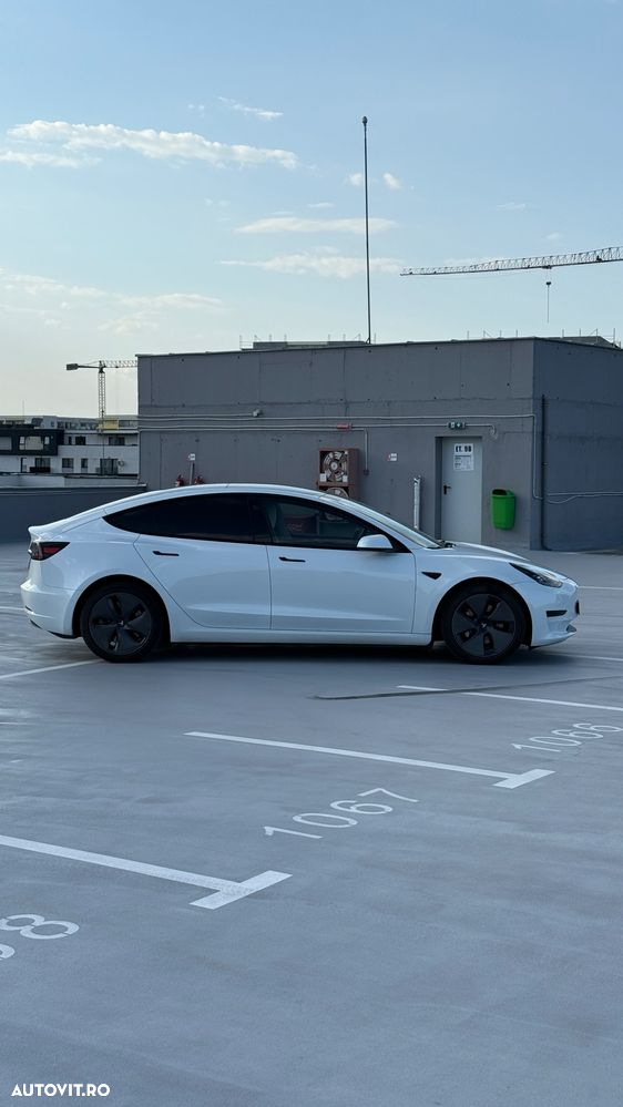 Tesla Model 3 Standard - 10