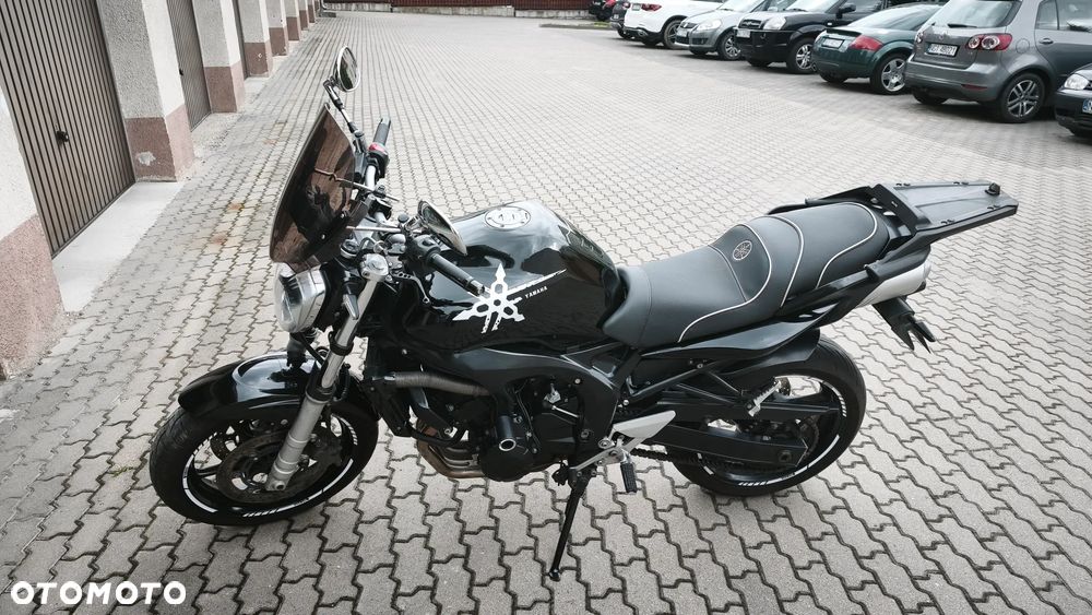 Yamaha FZ6 - 2