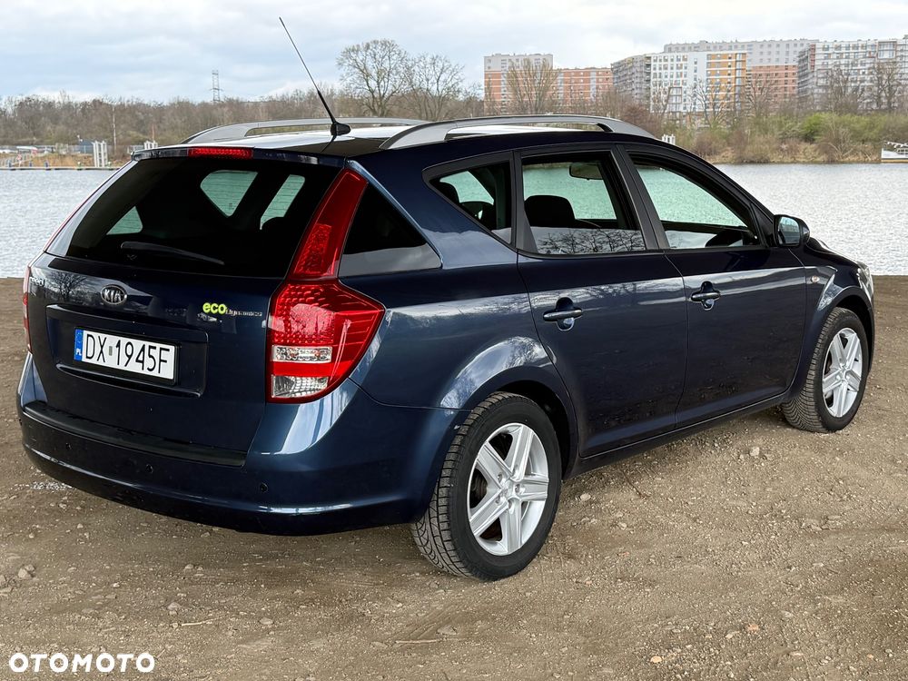 Kia Ceed 1.4 Comfort - 13