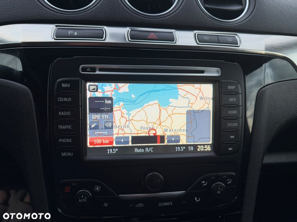 Ford S-Max - 14