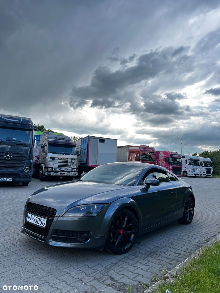Audi TT Coupé - 4