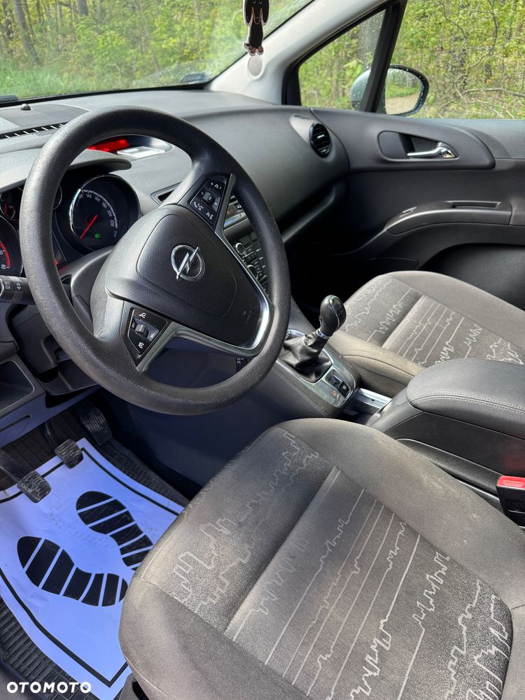 Opel Meriva - 23