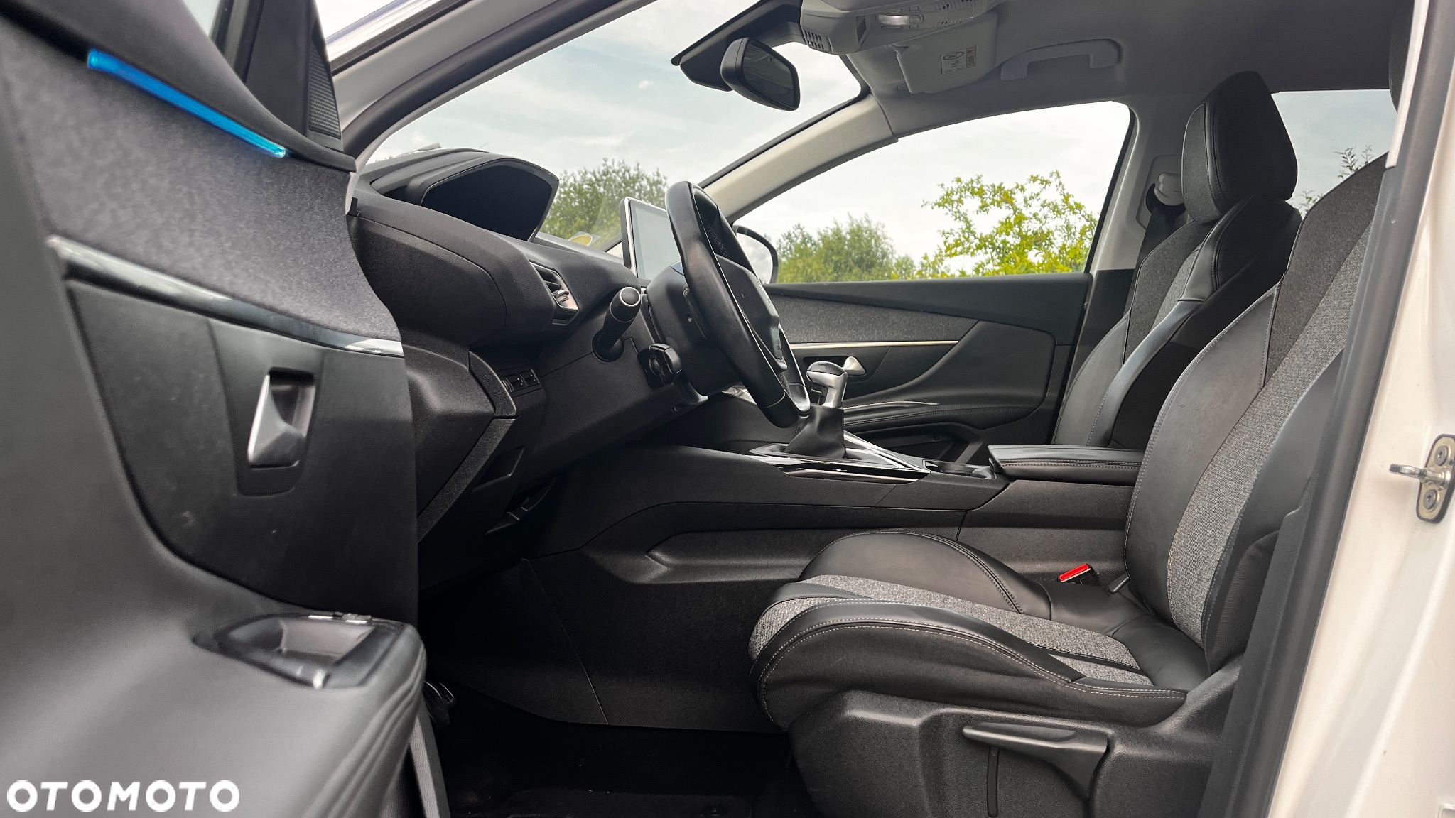 Peugeot 5008 HDI 115 Allure - 25