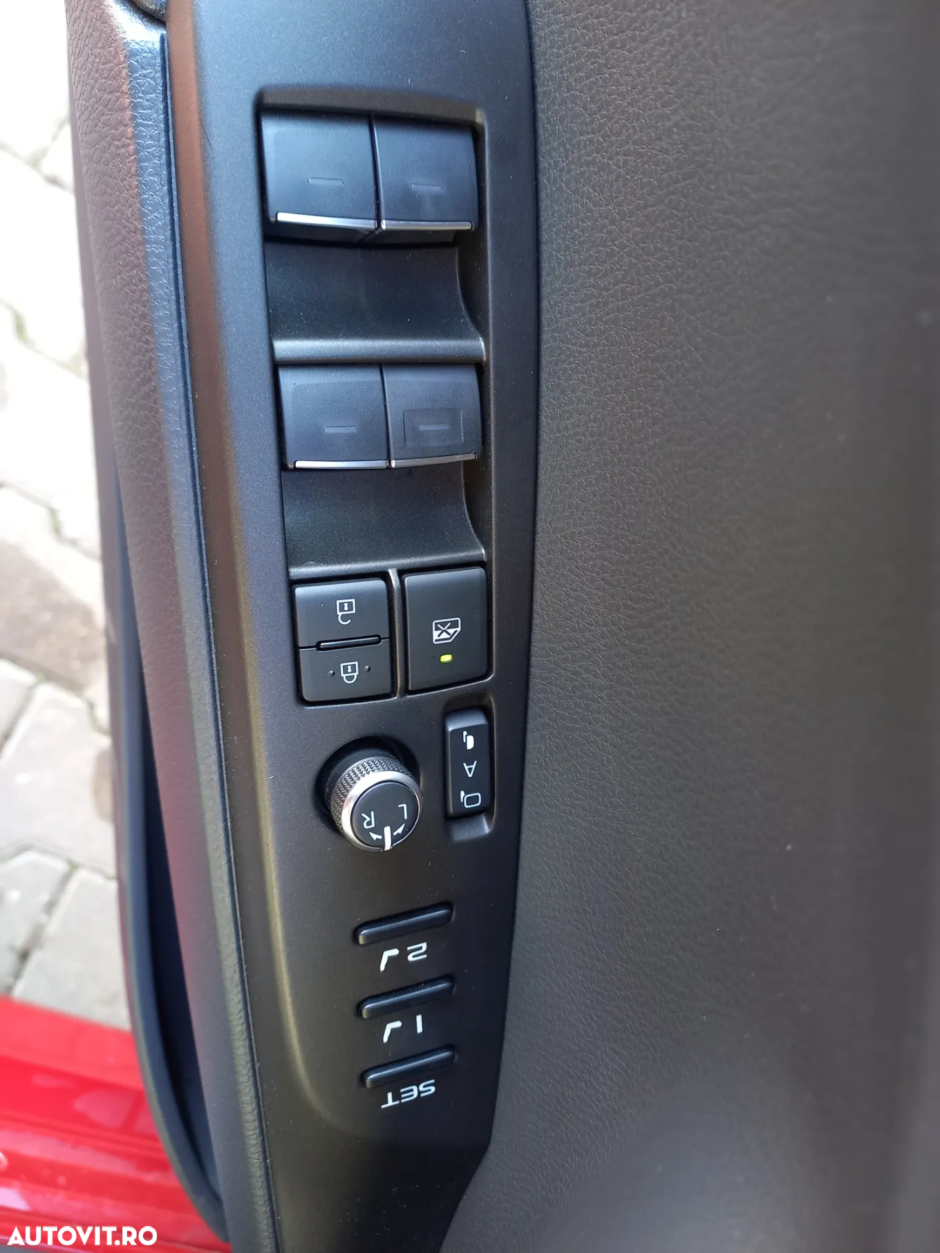 Toyota Camry 2.5 Hybrid Exclusive - 17