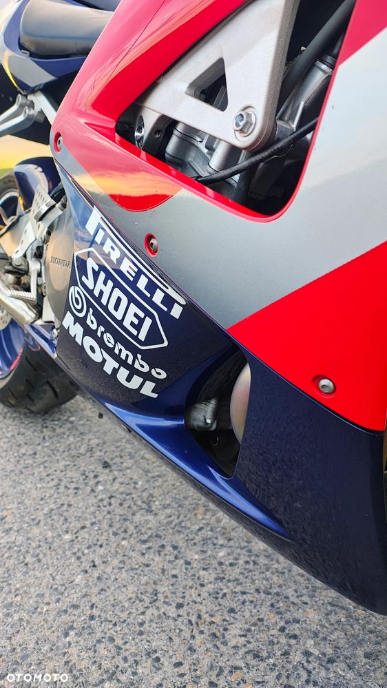 Honda CBR - 23