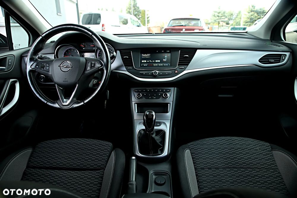 Opel Astra V 1.2 T Edition S&S - 23