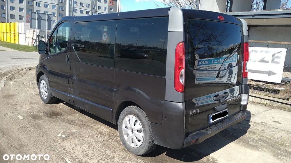 Opel VIVARO - 2