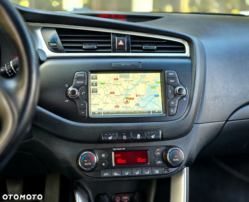 Kia Ceed 1.6 CRDi 136 ISG Dream Team Edition - 24