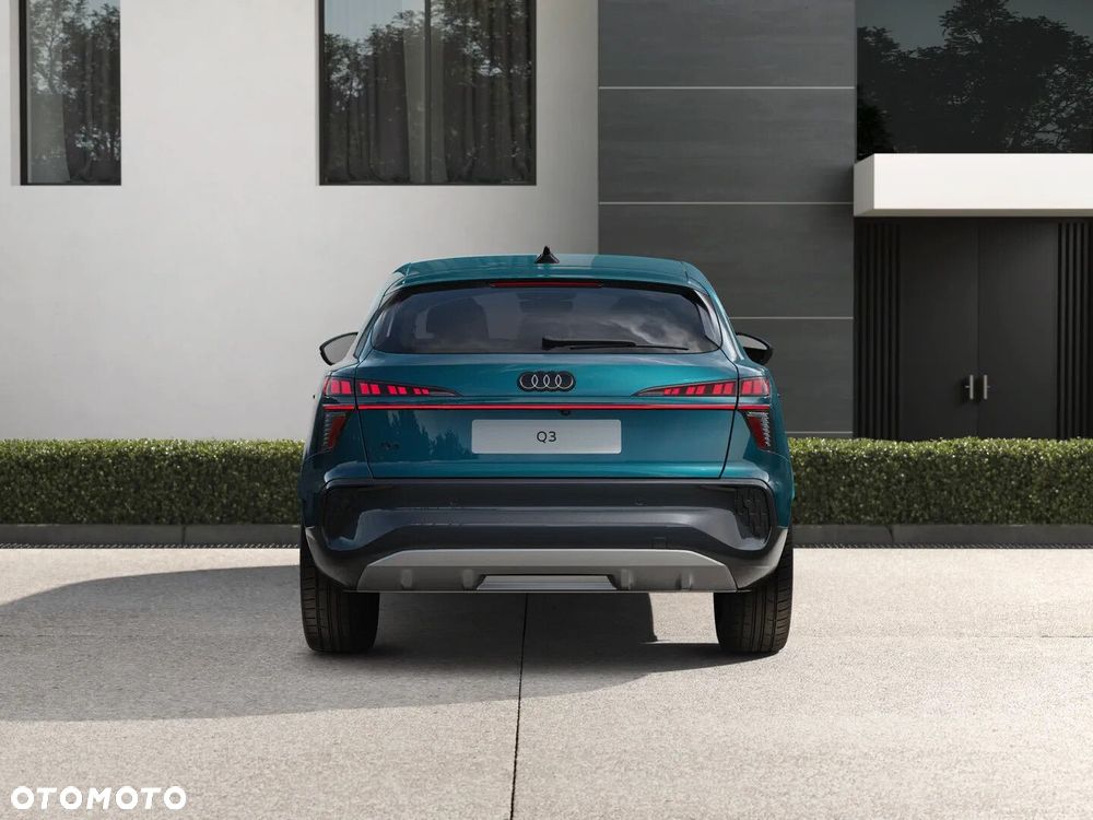 Audi Q3 Sportback - 4