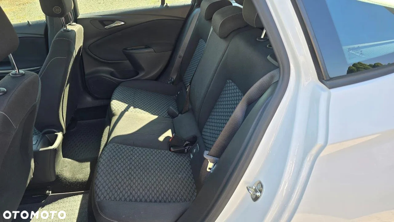 Opel Astra V 1.6 CDTI Enjoy - 9