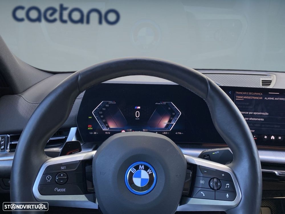 BMW iX2 eDrive20 Pack Desportivo M - 6