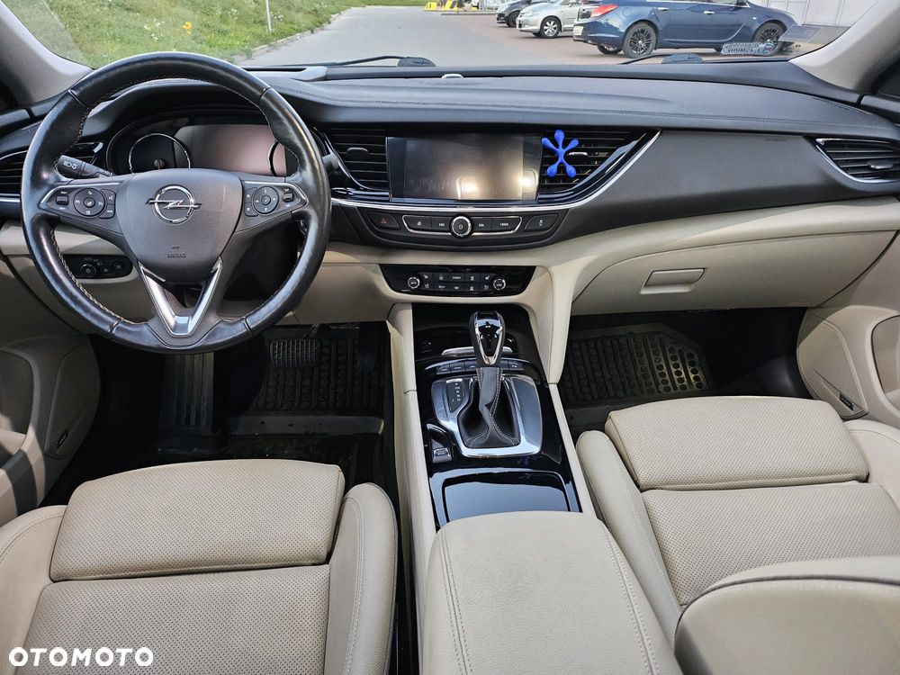 Opel Insignia 2.0 T 4x4 Innovation S&S - 7