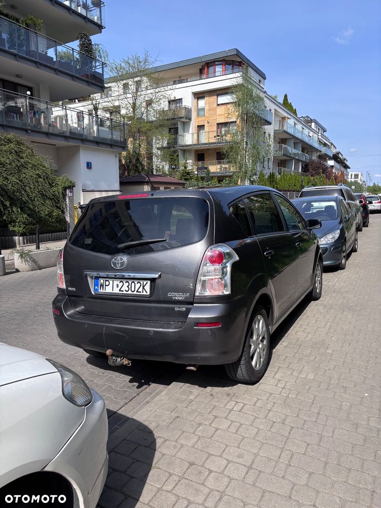 Toyota Corolla Verso - 3