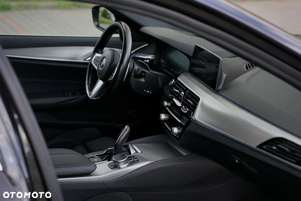 BMW Seria 5 - 18