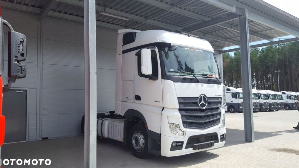 Spojlery spoilery owiewki kabiny Mercedes Actros MP4 BIG Space - 10