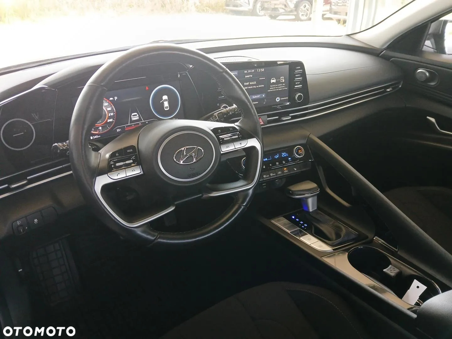 Hyundai Elantra 1.6 Smart CVT - 9